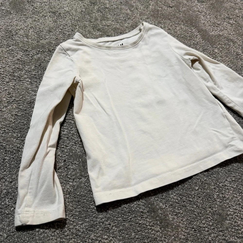 H&M young girls 2T‎ white cotton long sleeve shirt in great condition